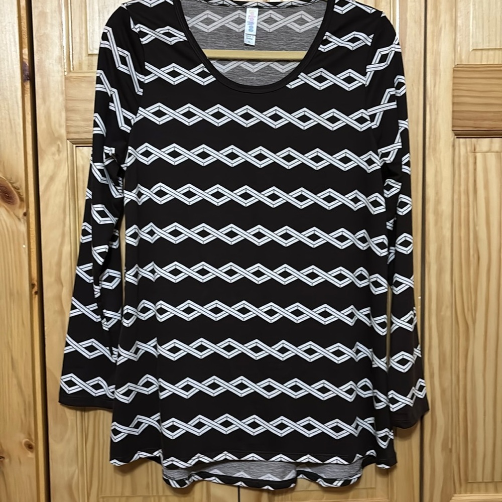 - LuLaRoe Lynnae